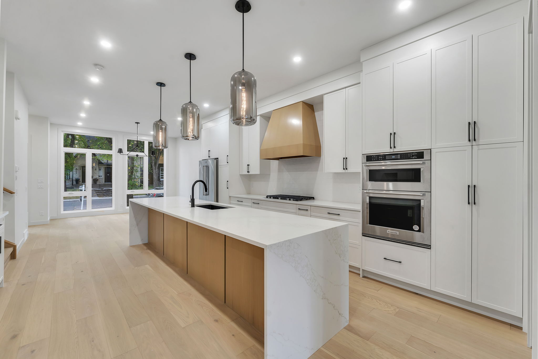 The Becky - Image 10