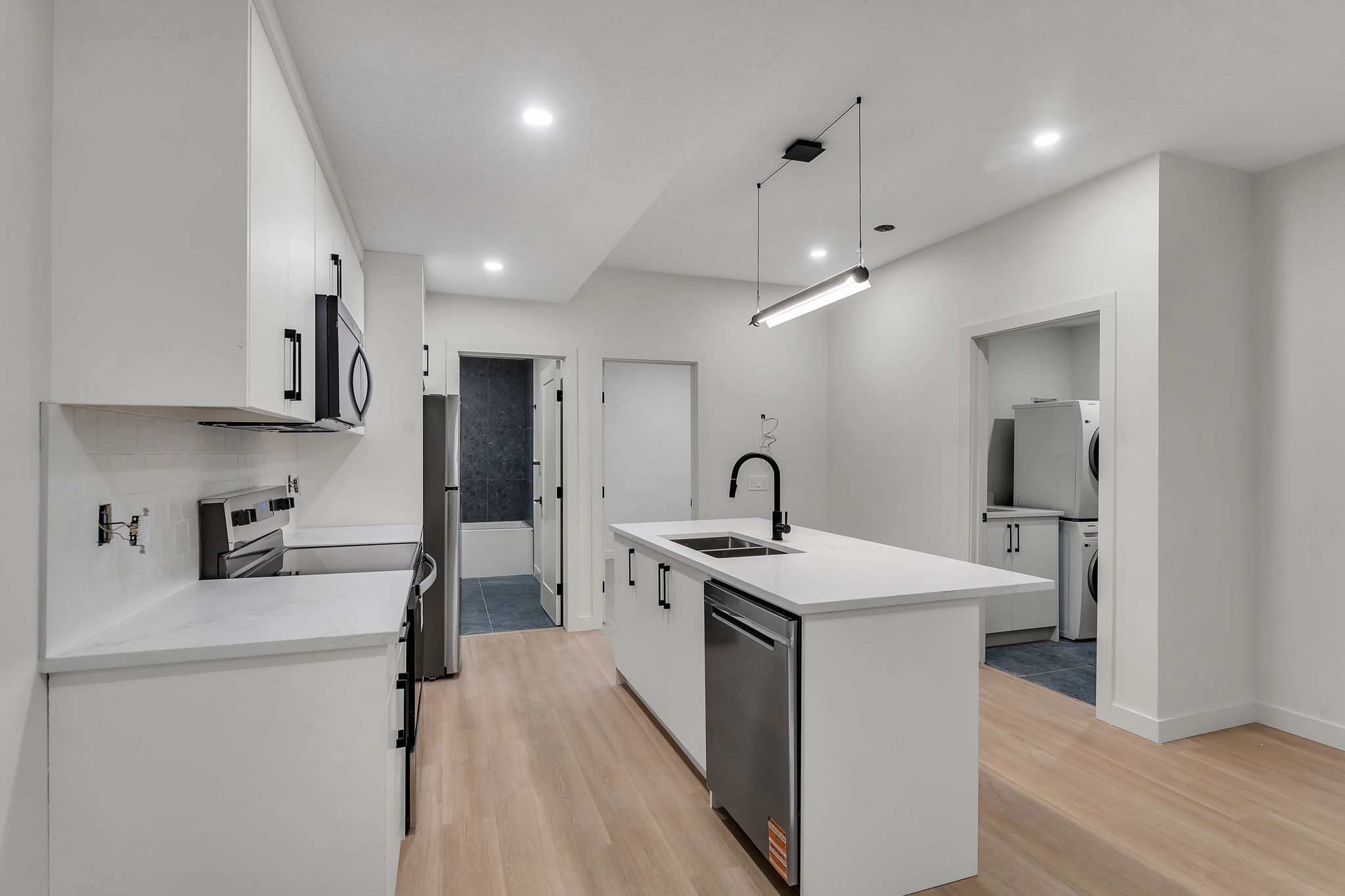 The Becky - Image 41