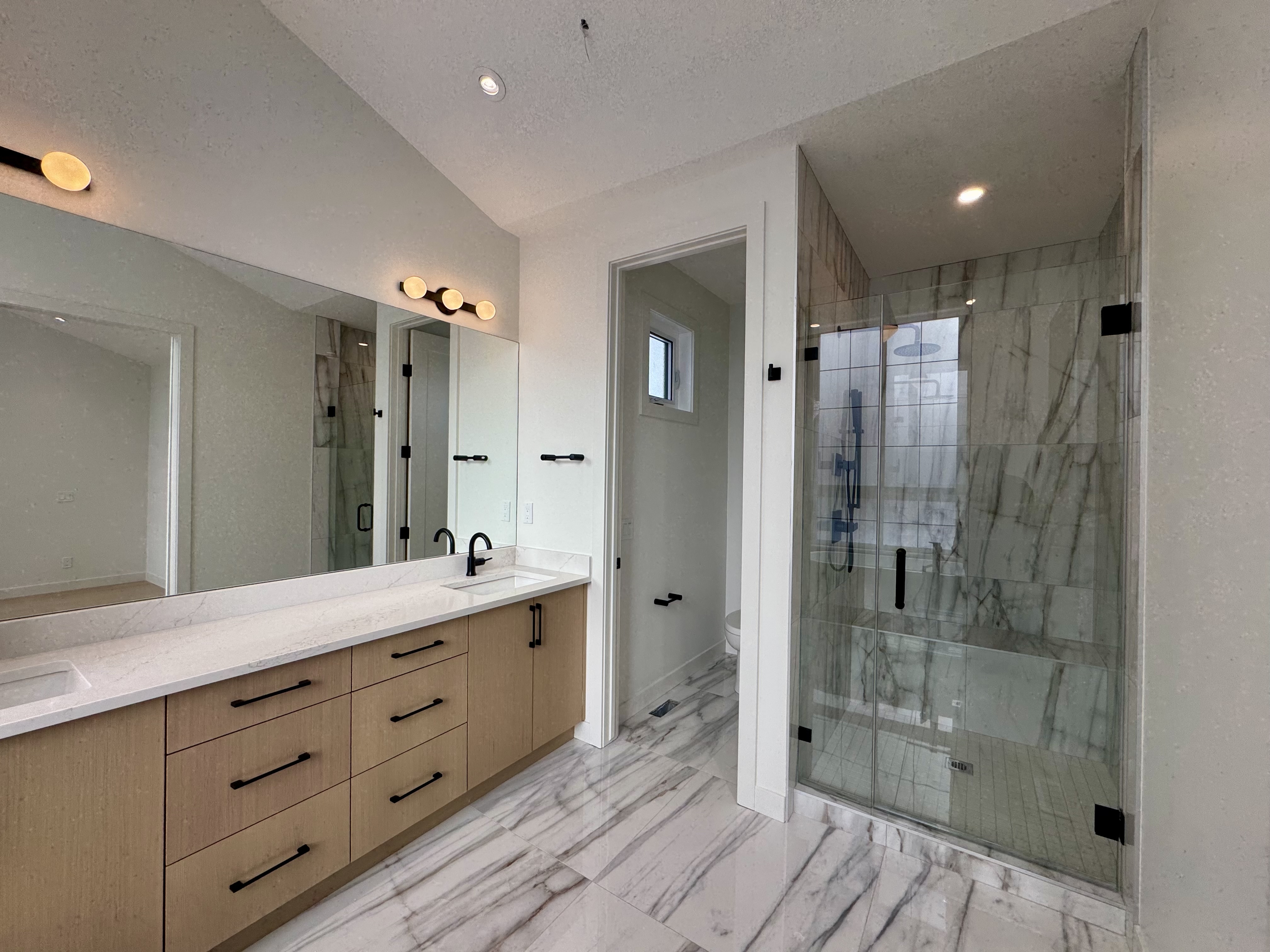 The Bruce - Image 12